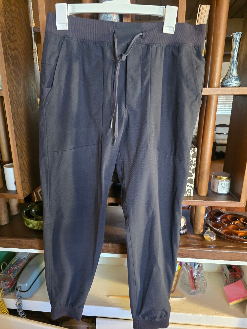 Lululemon Men's Black Drawstring Jogger Pants Size Large Gray